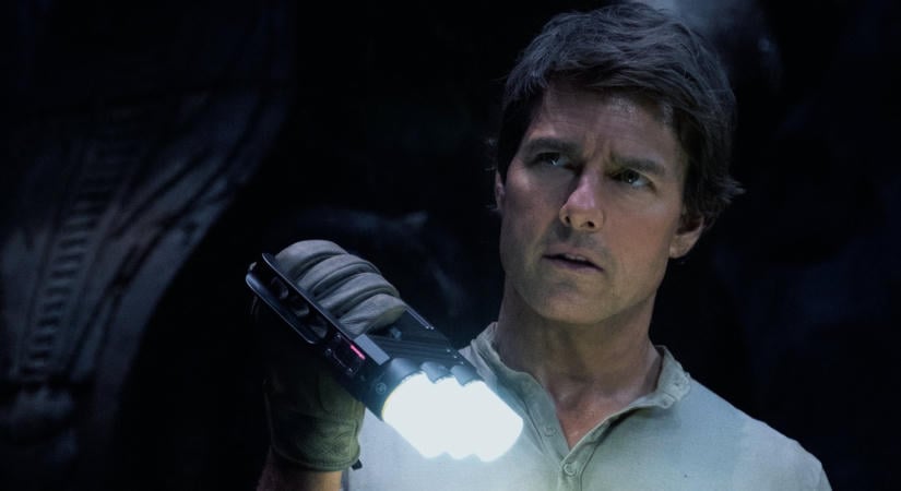 Ezt látni kell! Tom Cruise 43 év után újra elővette legendás táncmozdulatait (videó)