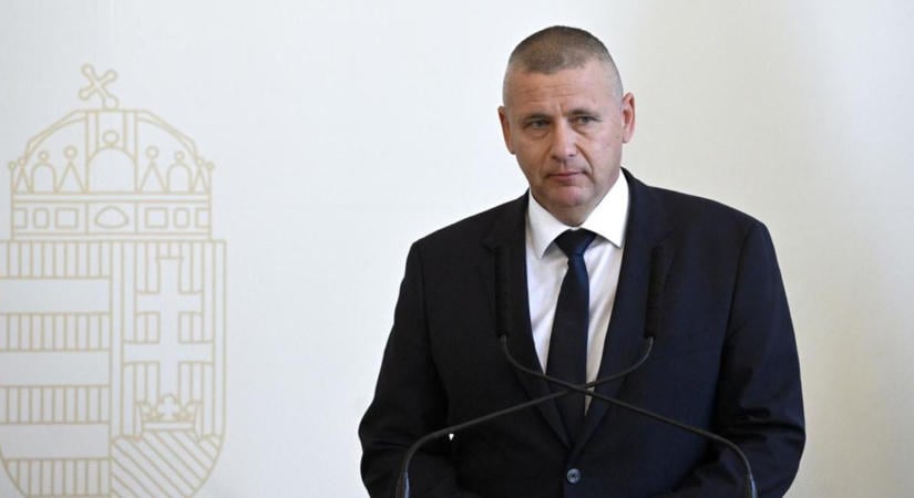 "Orbán Viktor! Ön adta ki a parancsot az aranykonvoj megállítására, vagy nem?”