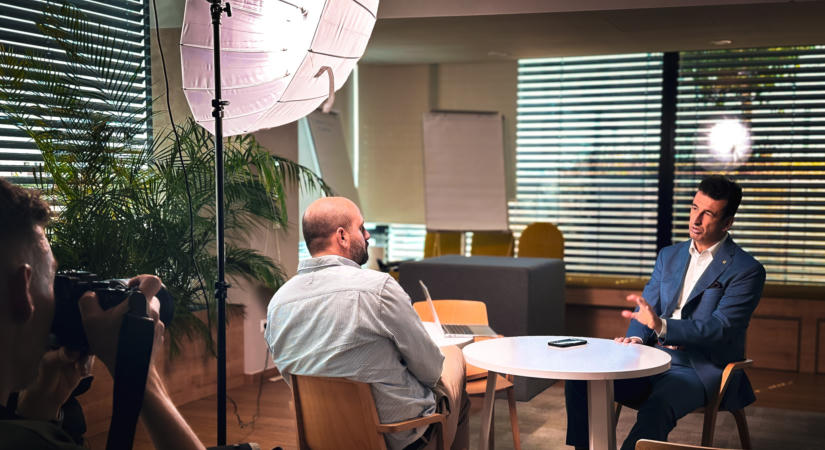 Rajna Gábor, Raiffeisen Bank: nem azért kell digitálisnak lenni, mert az divatos - Interjú hamarosan!