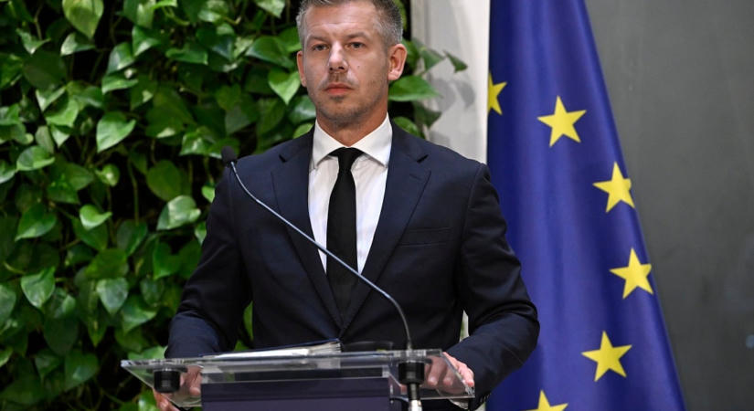 Erős kritikát kapott a kormány: folytatja az előző vezetés gyakorlatát a SZÁD elnöke szerint
