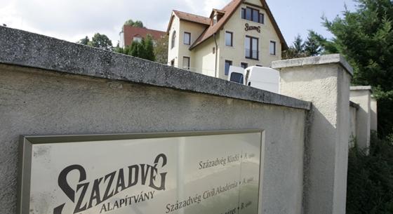 Több mint 9 milliárdért ad tanácsokat a Századvég Palkovicséknak