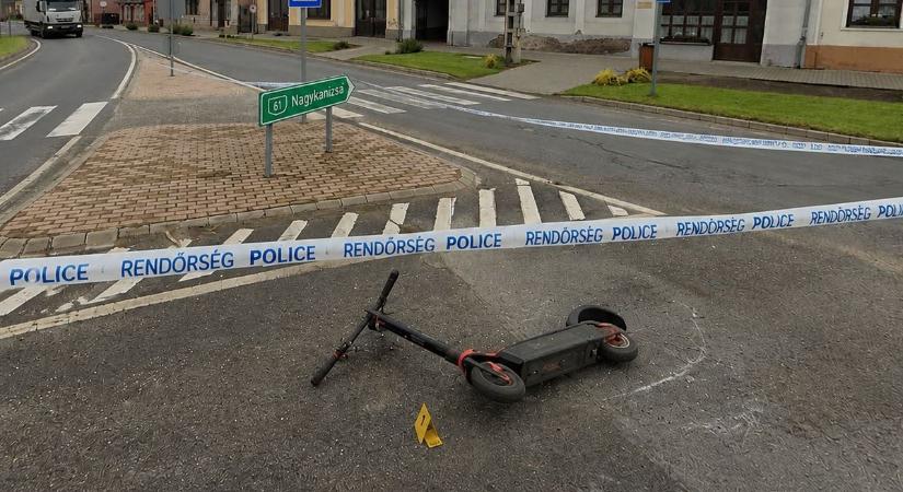 Súlyos baleset: részeg, bukósisak nélküli rolleres bukott fel Nagybajomban egy brutál KuKirin G2-vel