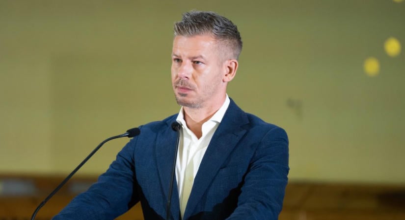 Magyar Péter a közösségi médiában csapott össze az ukrán külügyminiszterrel