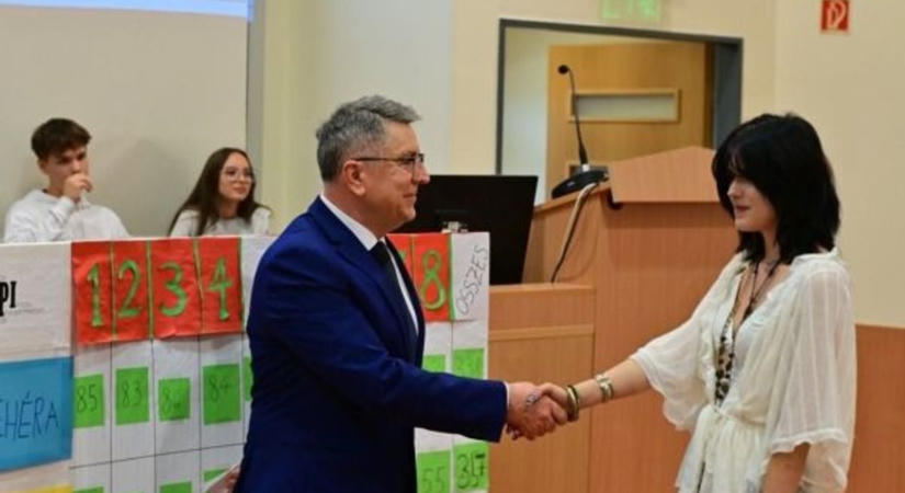 Új diákpolgármestere van Nyíregyházának, nemzetközi programok is várnak a fiatalokra