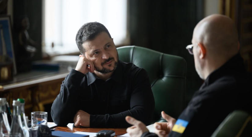 Palotaforradalom indult Zelenszkij ellen, népszerű volt minisztere a fő kihívó