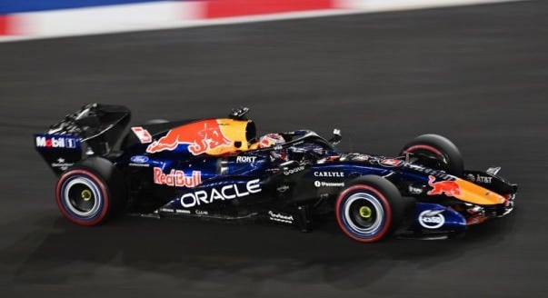 „Maxnak most már tetszik az autó” – Red Bull