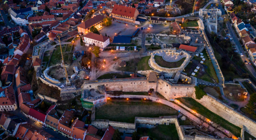 Hamarosan jön a közgazdász vándorgyűlés