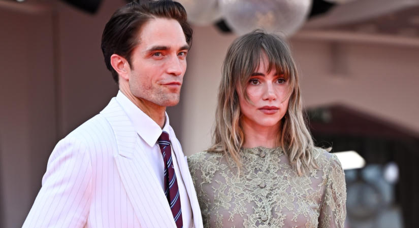 Robert Pattinson és Suki Waterhouse nem bírták ki csók nélkül a velencei filmfesztiválon