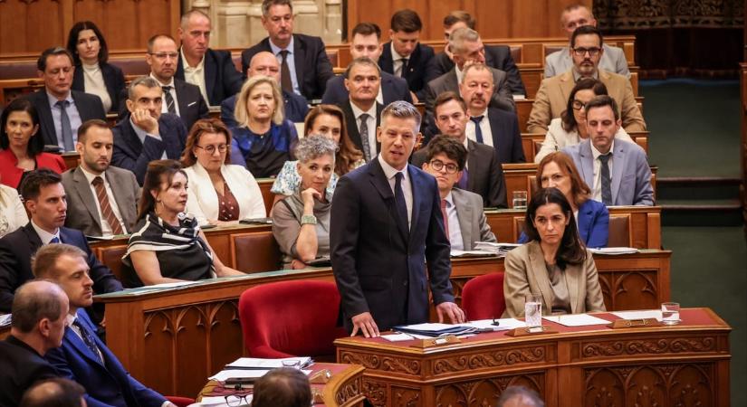 Vidéki Prókátor: A parlamenti képviselők ciklusainak korlátozása a passzív választójog korlátozását jelenti