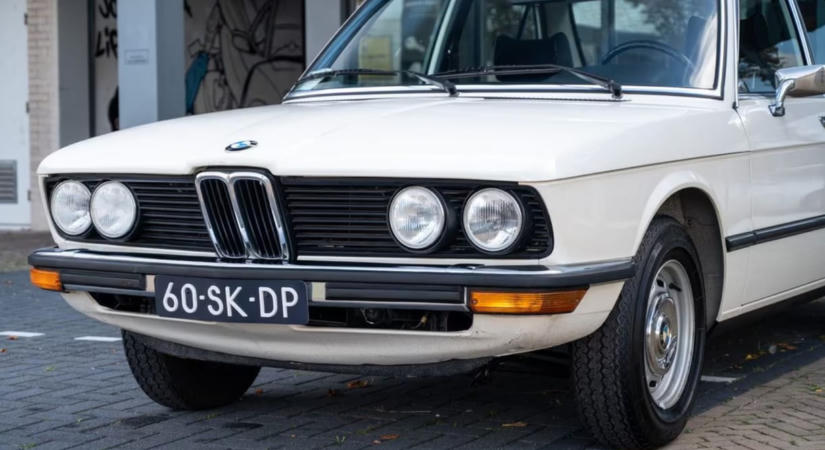 Időkapszula: felbukkant egy teljesen új BMW egyenesen 1978-ból