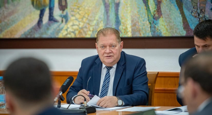 A Tisza-kormánytól kéri Hajdúszoboszló polgármestere a 4-es főút 30 éve halogatott négysávosítását
