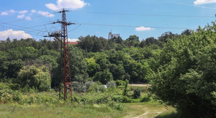 Annyi a lakóparkoknak? Beépítésre nem szánt terület lehet az Aranyos-völgy