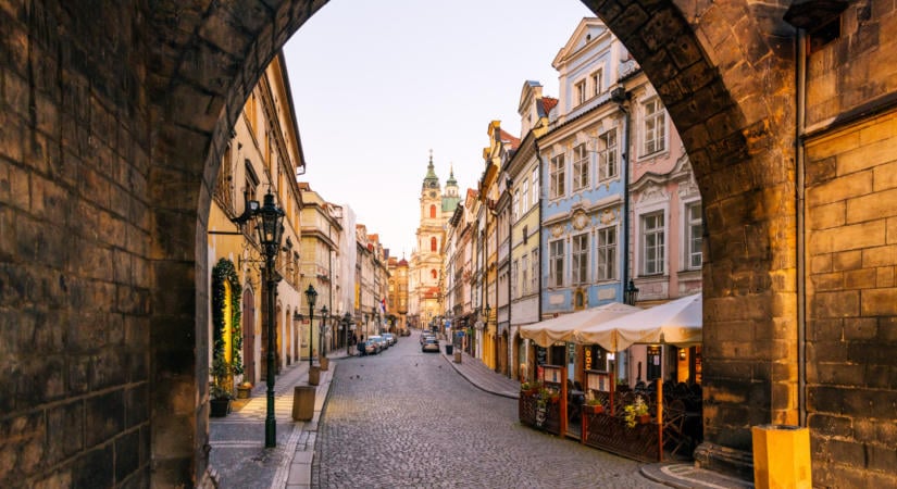 A csehek jövőre is magasabb hiányt céloznak meg