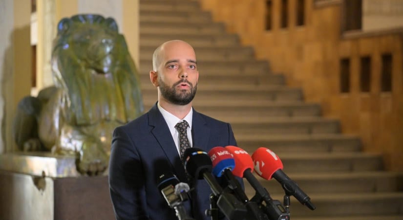 Óvadékot ajánlott fel a bíróságnak Seszták ügyvédje, ezért nem fogadták el