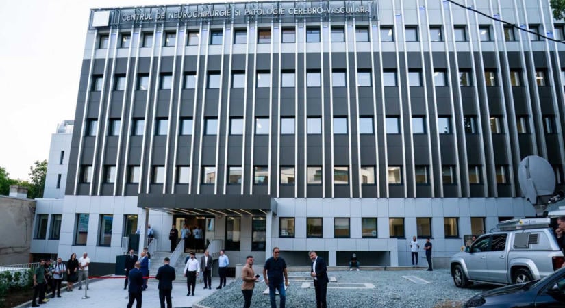 Idegsebészeti központot avattak Kolozsváron, hétfőn nyit a marosvásárhelyi Szívintézet új épülete