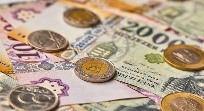 Fontos közleményt adott ki a NAV, ezek az autósok támogatást kaphatnak