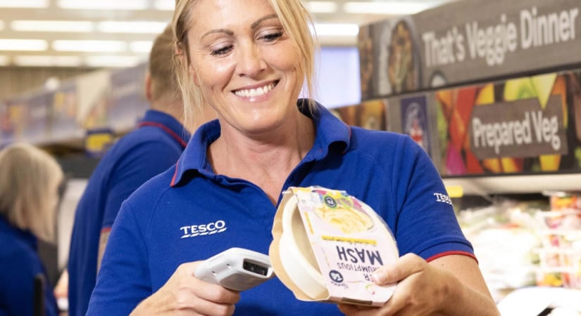 Javította éves profitkilátásait a Tesco