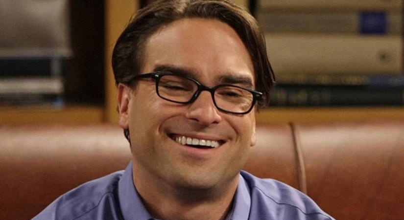 Ő volt Leonard az Agymenőkben: a való életben ilyen szexi pasi az 51 éves Johnny Galecki