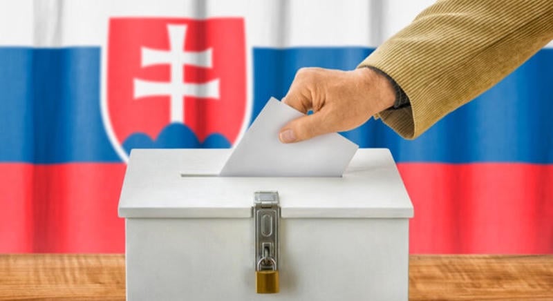 A szavazóhelyiségben választási megfigyelők is tartózkodhatnak