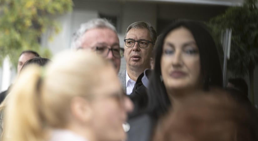 Kilenc év után távozhat Szerbia éléről Vučić: megkezdődtek a választások