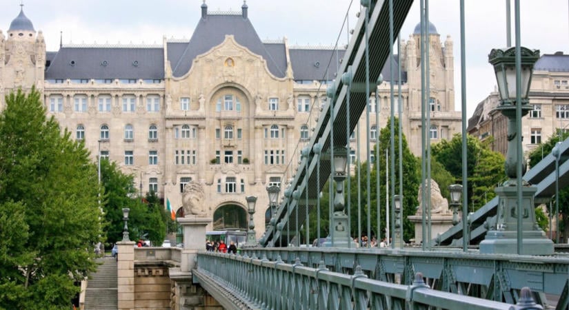 12 magyarországi hotel kapta meg a szállodaipar Michelin-csillagát