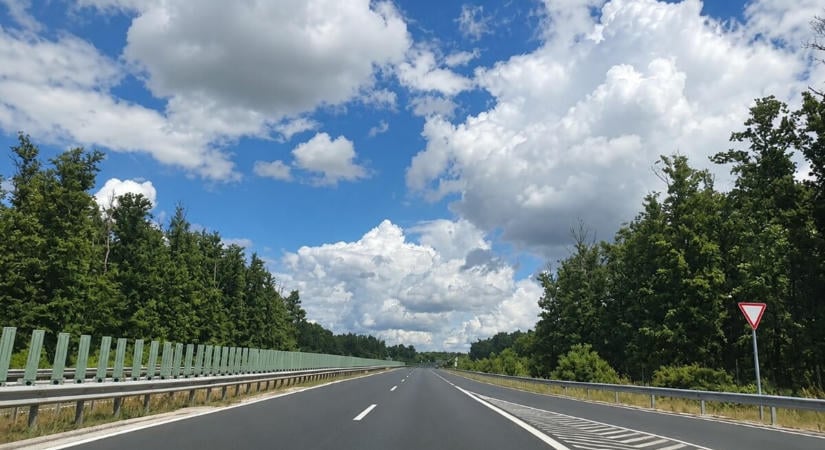 Hatalmas a különbség a magyar utak között: ezt mutatják a GKI adatai