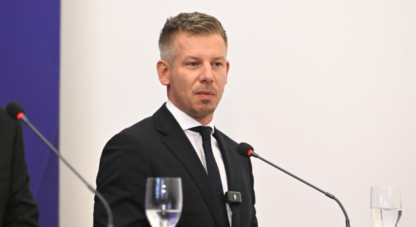 Magyar Péter kiakadt az ügyészségre: botrányos, hogy csak a "kisrendőröket" hallgatták ki az aranykonvojügyben