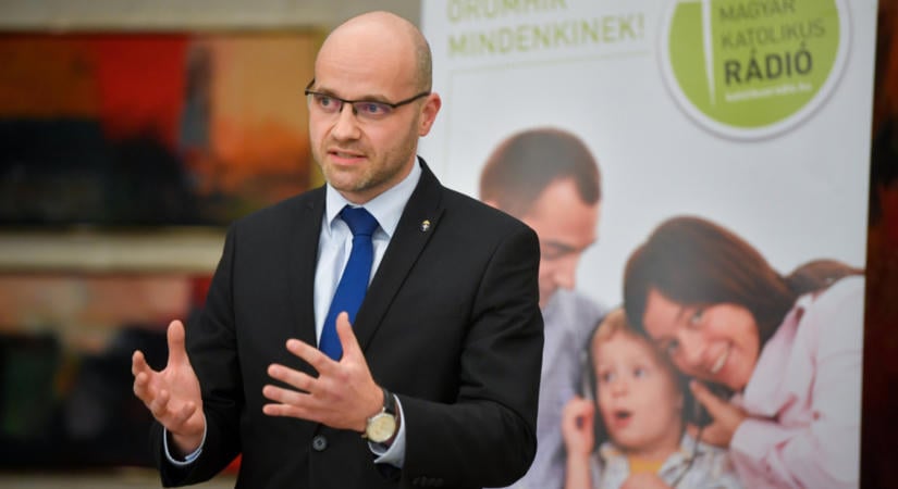 Radetzky Andrást jelölik Tóth Máté helyére a Médiatanácsba
