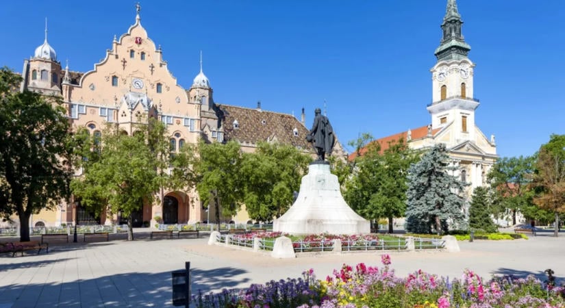 Arany minősítést és két különdíjat szerzett Kecskemét az európai virágos települések versenyén