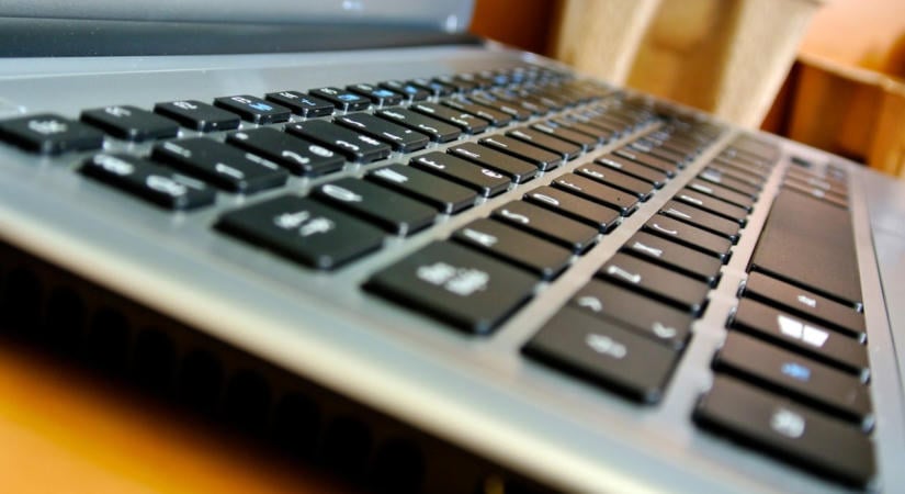 Brutálisan nő az AI-forgalom – de a magyar weboldalak látogatói csak fogynak