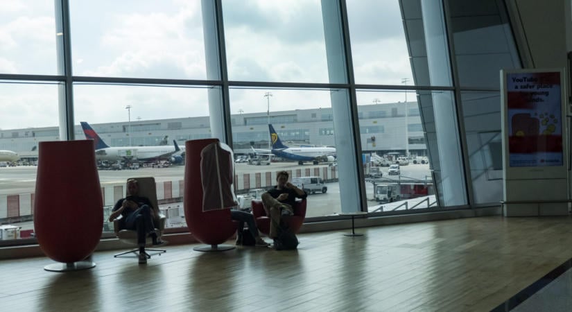 A járatok közel felét törlik Európa egyik fontos nemzetközi repülőterén egy országos sztrájk miatt pénteken
