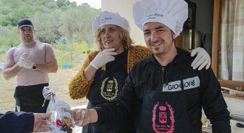 Szicíliában a nők többsége otthon marad, mert megbecsülik a családért végzett munkát, a nőközpontú társadalom egészségesebb, boldogabb is a magyarnál