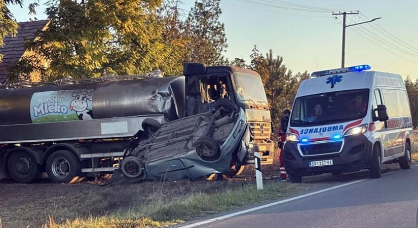 Súlyos közlekedési baleset történt a Szabadka–Bajmok úton, egy nő életét vesztette