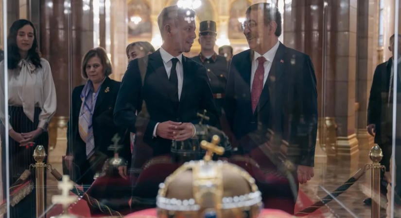 Október 23: Egymás után érkeznek a külföldi delegációk Budapestre