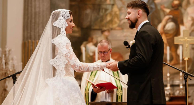 Radics Gigi fotókon mutatta meg az esküvőjét, amin Várkonyi Andrea is részt vett