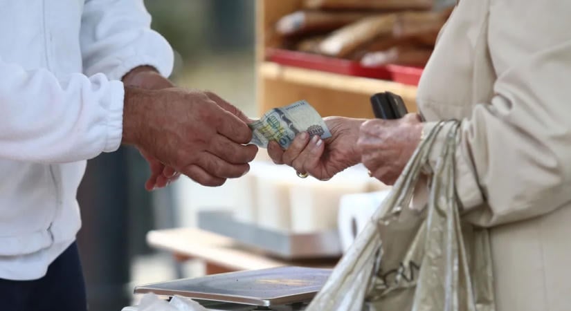 Nem indul jól a hétfő: nagy pofont kapott a forint