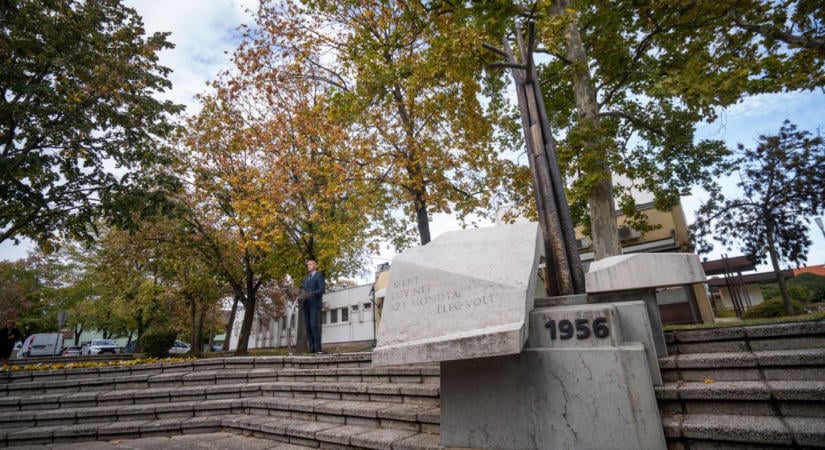 Városi megemlékezés október 23-án Pakson