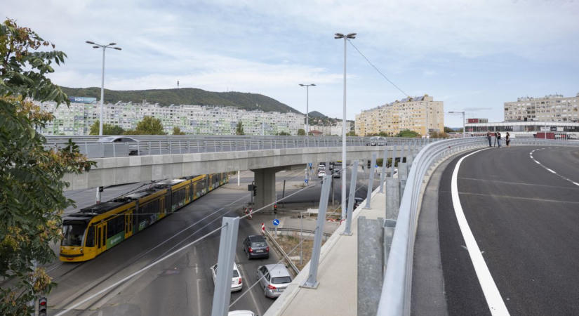 Vasárnap megnyitják a Flórián téri felüljárót