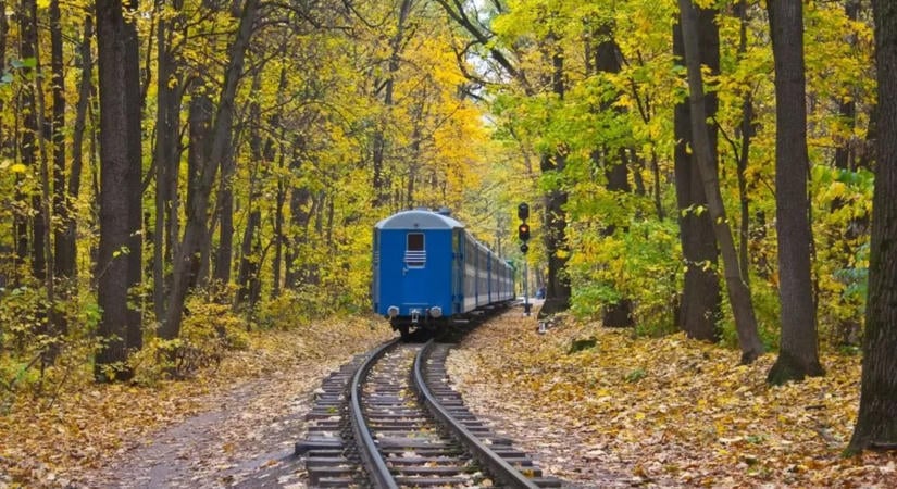 Ez az 5 hazai kisvasút simán kenterbe veri az alpesi panorámavonatokat
