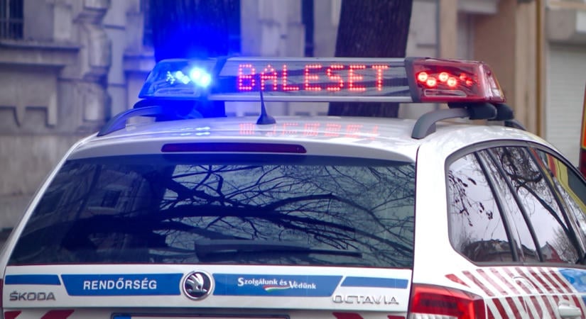 Két autó karambolozott a 47-esen, Hódmezővásárhelynél