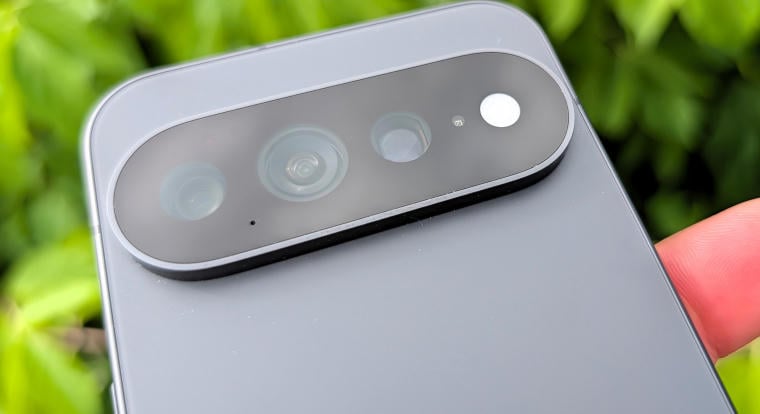 Kiszivárgott a Google Pixel 12, főként a kijelző tűnik különlegesnek