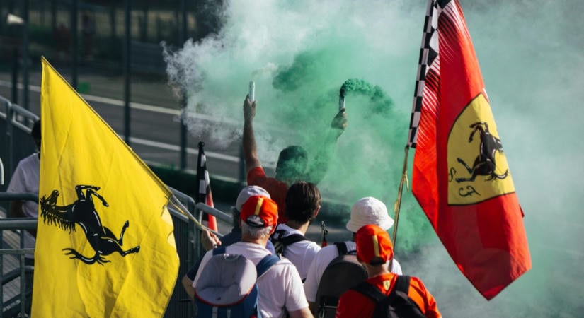 Utolsó figyelmeztetést kapott Lewis Hamilton a Ferrari főnökétől