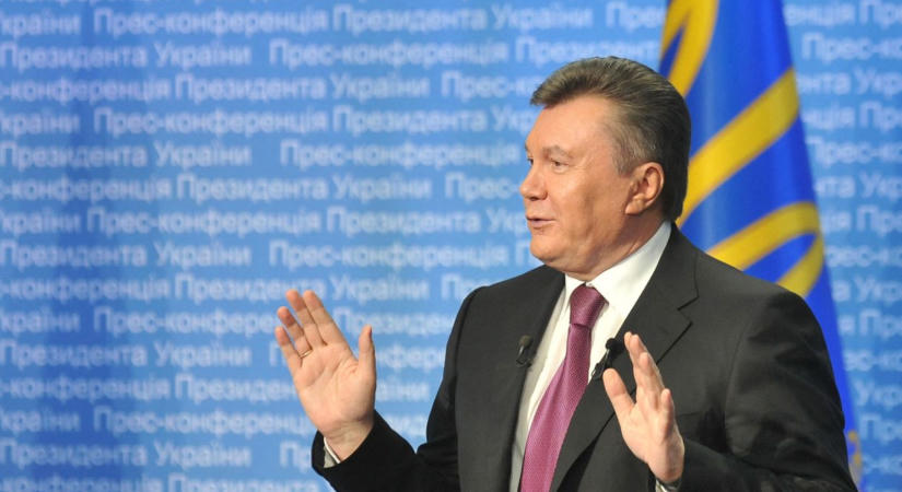 Viktor Janukovics Szocsiban, egy háromhektáros birtokon tengeti életét