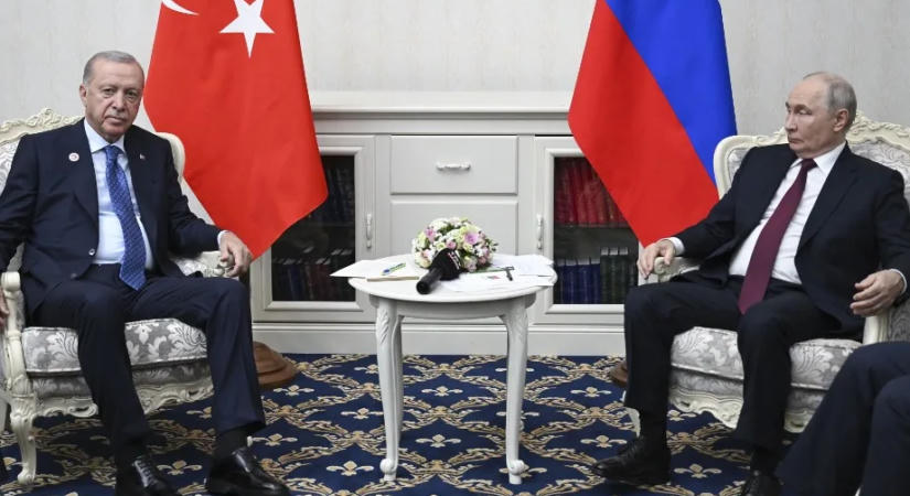 Putyin és Erdogan a fekete-tengeri helyzetről tárgyalt