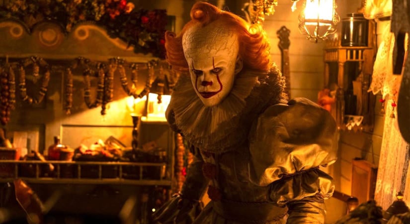 "Gengsztersztori Pennywise […] lencséjén keresztül" – a Welcome to Derry alkotója izgalmas dolgokat mondott a 2. évadról