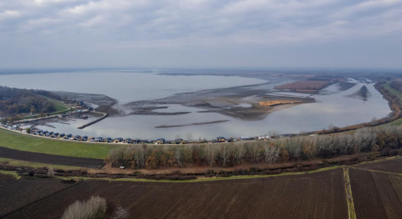 Bámulatos jégkorszaki leletek kerültek elő a Tiszából, de találtak bőgőshajó maradványokat is