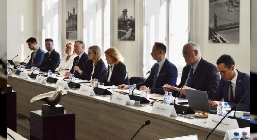 Budapestre érkezett Laura Codruţa Kövesi, az Európai Ügyészség vezetője