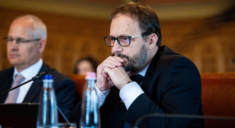 Zavarba ejtő költségvetési adatokat közölt a Pénzügyminisztérium