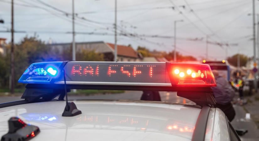 Nagy baleset történt az M1-esen, négy kamion ütközött