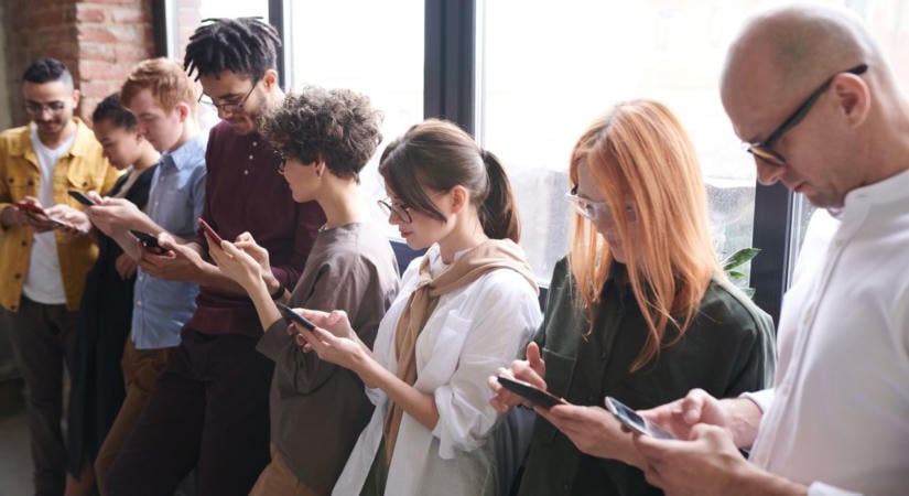 A fintechcégek azt akarják, hogy a mobilnetet is tőlük vedd meg